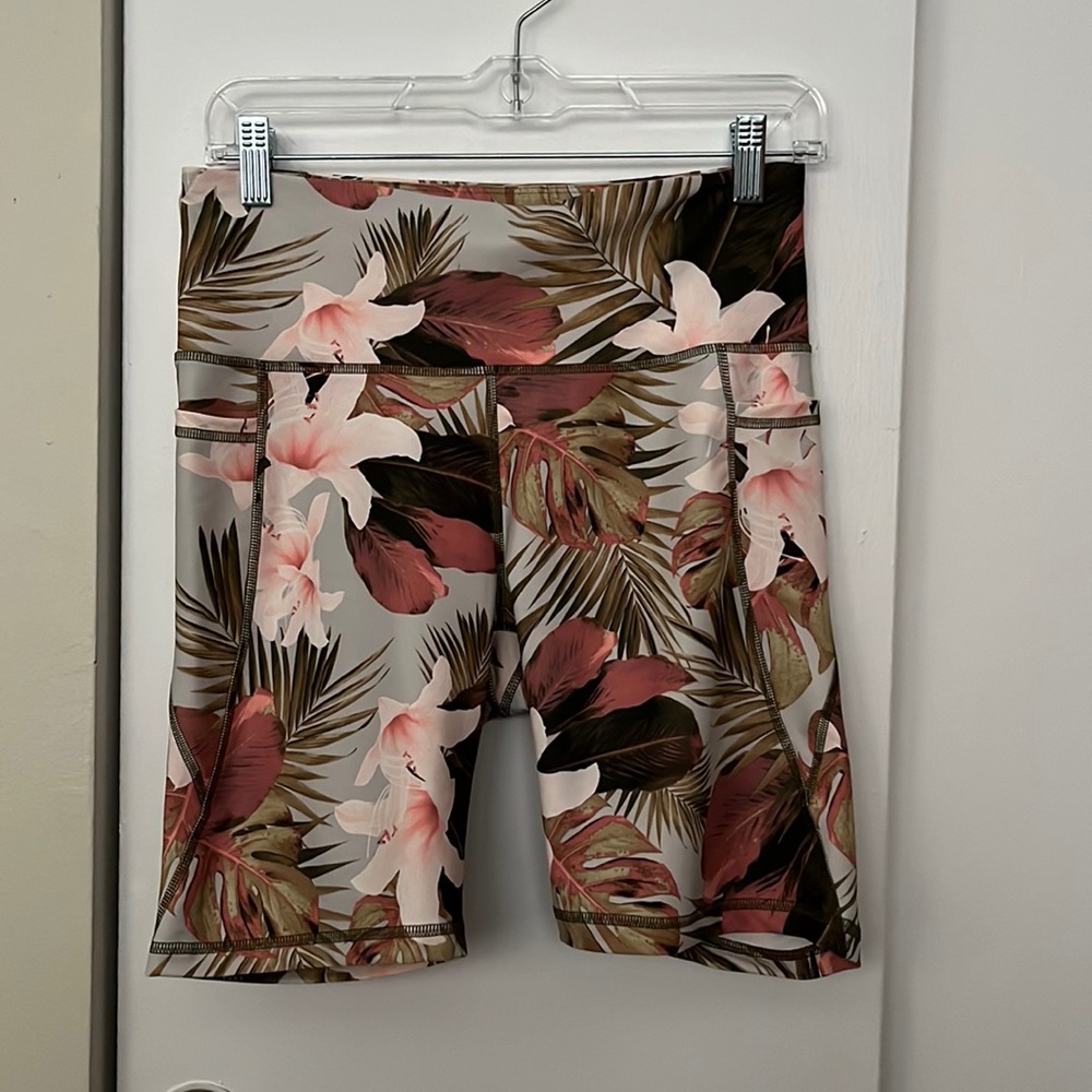 Old Navy Active Powersoft Biker Shorts